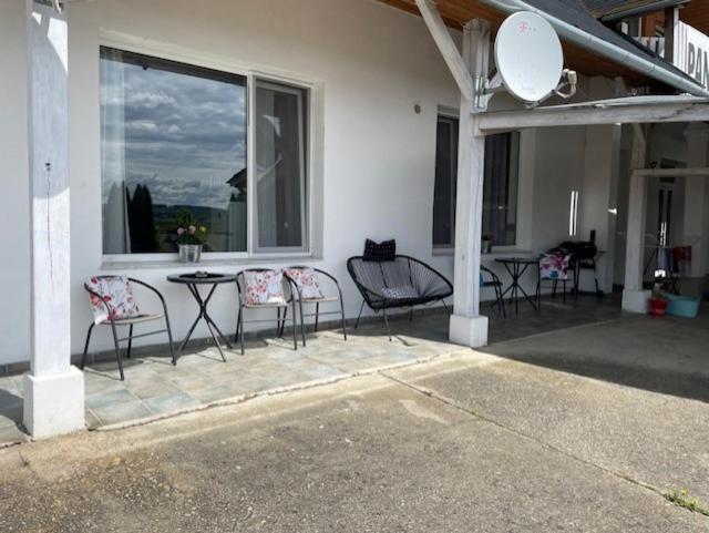 Arthaus Roenoek Apartment Ronok Exterior photo