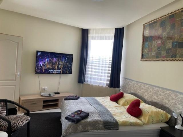 Arthaus Roenoek Apartment Ronok Exterior photo